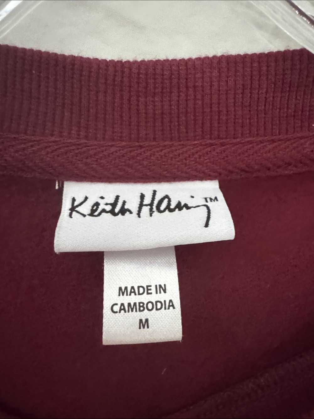 Keith Haring Iconic Dog Graphic Women's Maroon Sweatshirt & Joggers Set - Picture 2 of 7